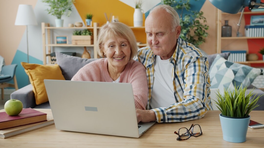 seniors using technology